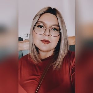 Meet your Posher, Zara